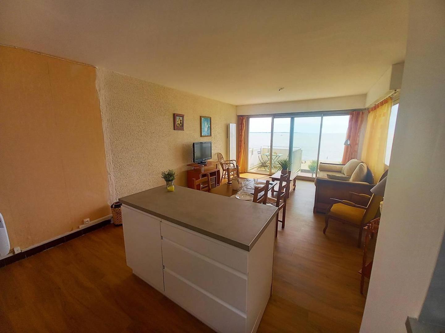 Royan - Vue Mer Pour Cet Appartement Face A La Plage - Grande Conche 外观 照片